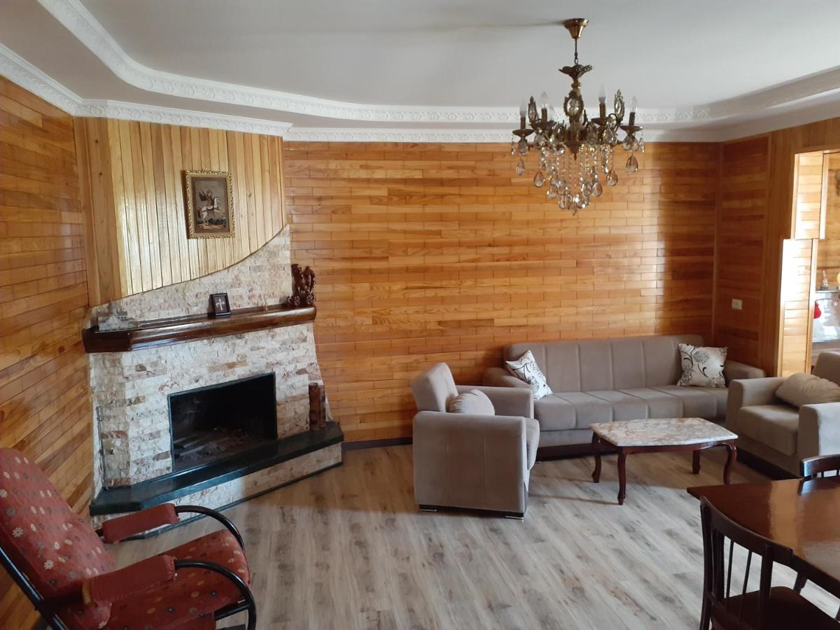 Lukas'S House Hotel Kobuleti ภายนอก รูปภาพ