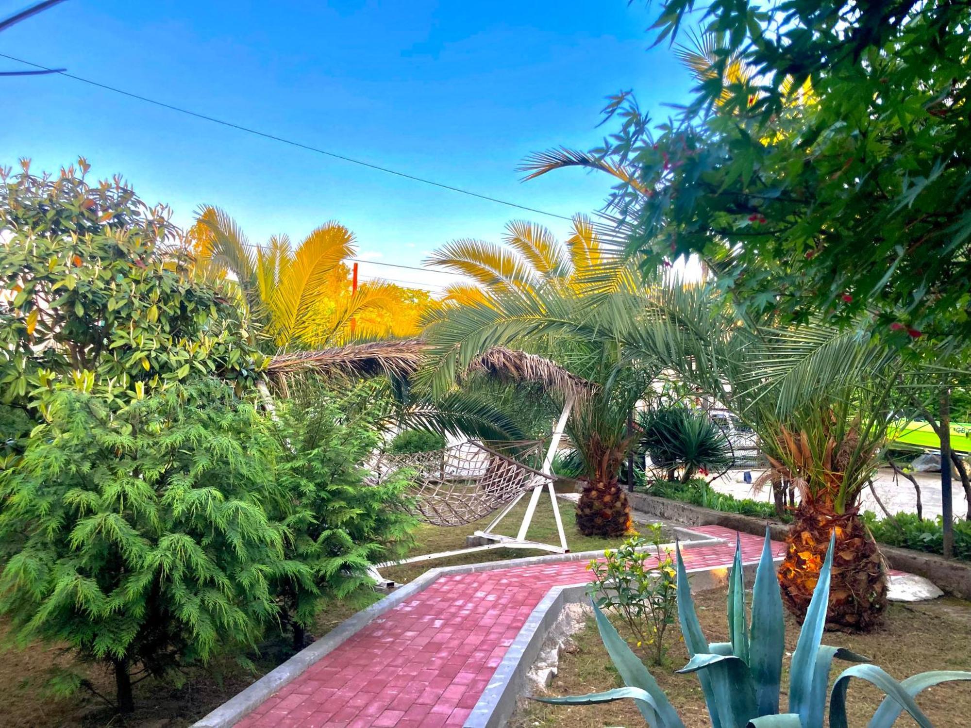 Lukas'S House Hotel Kobuleti ภายนอก รูปภาพ